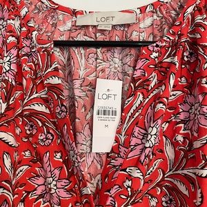 Medium loft flowery dress